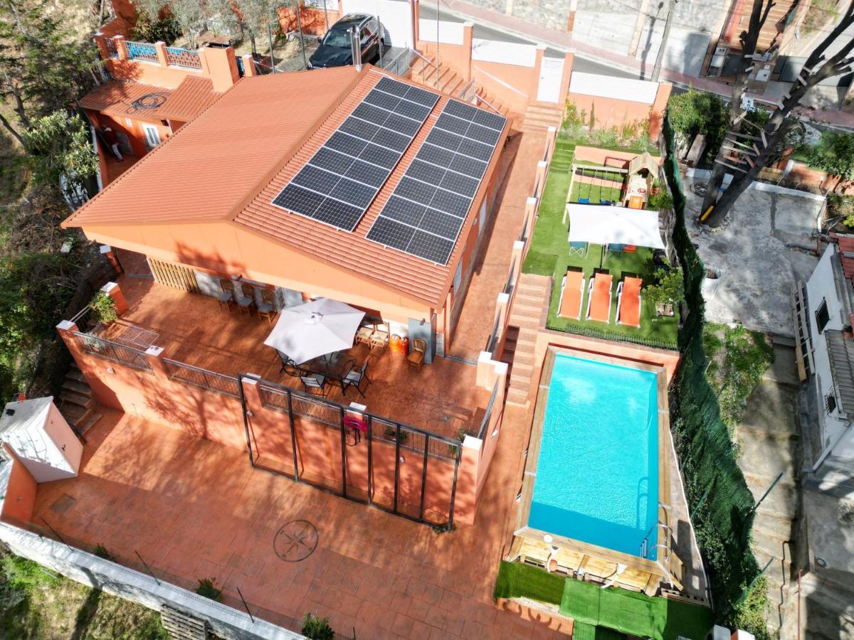 Relax House Barcelone Villa Sant Esteve Sesrovires Exterior photo