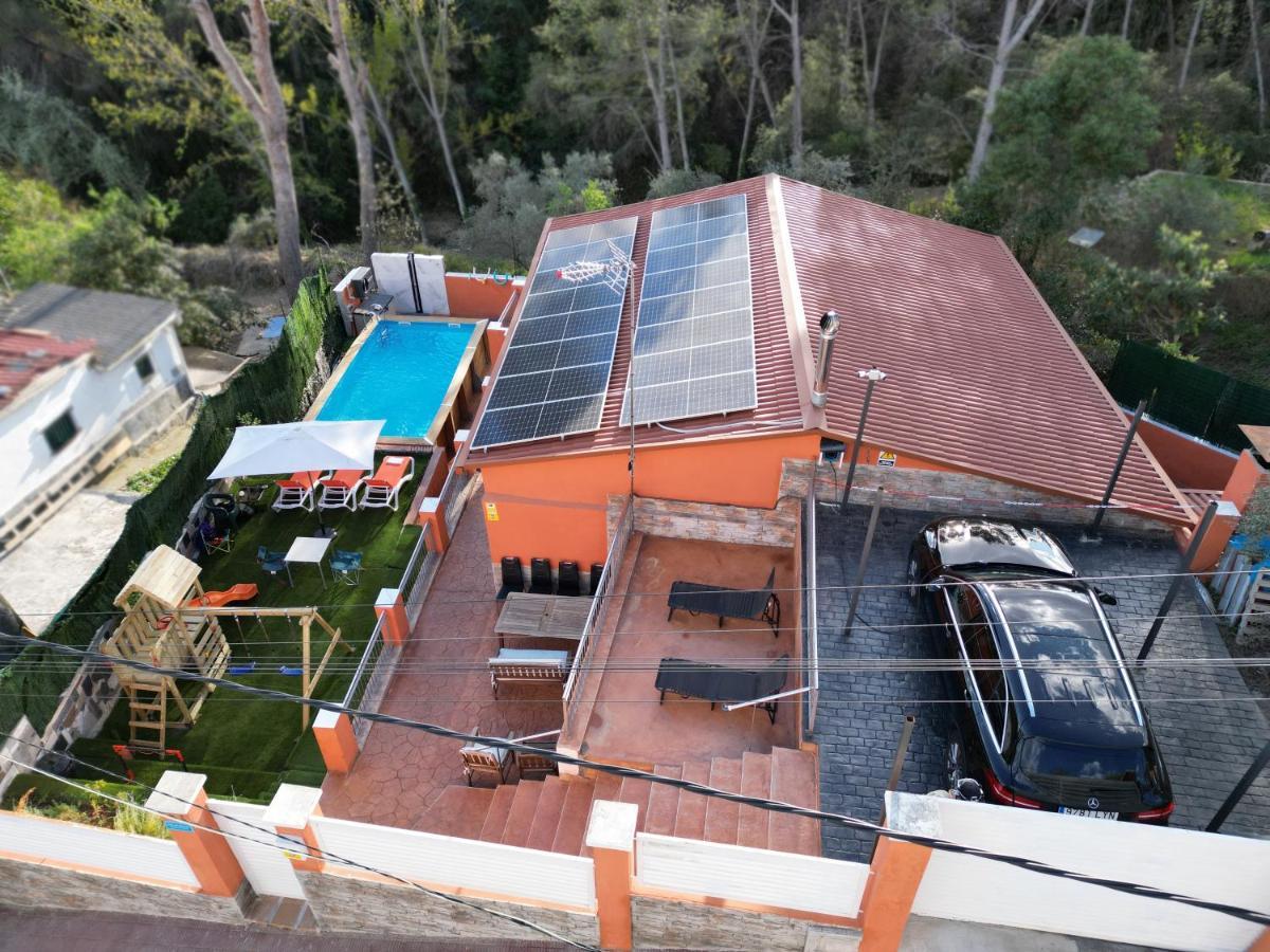 Relax House Barcelone Villa Sant Esteve Sesrovires Exterior photo