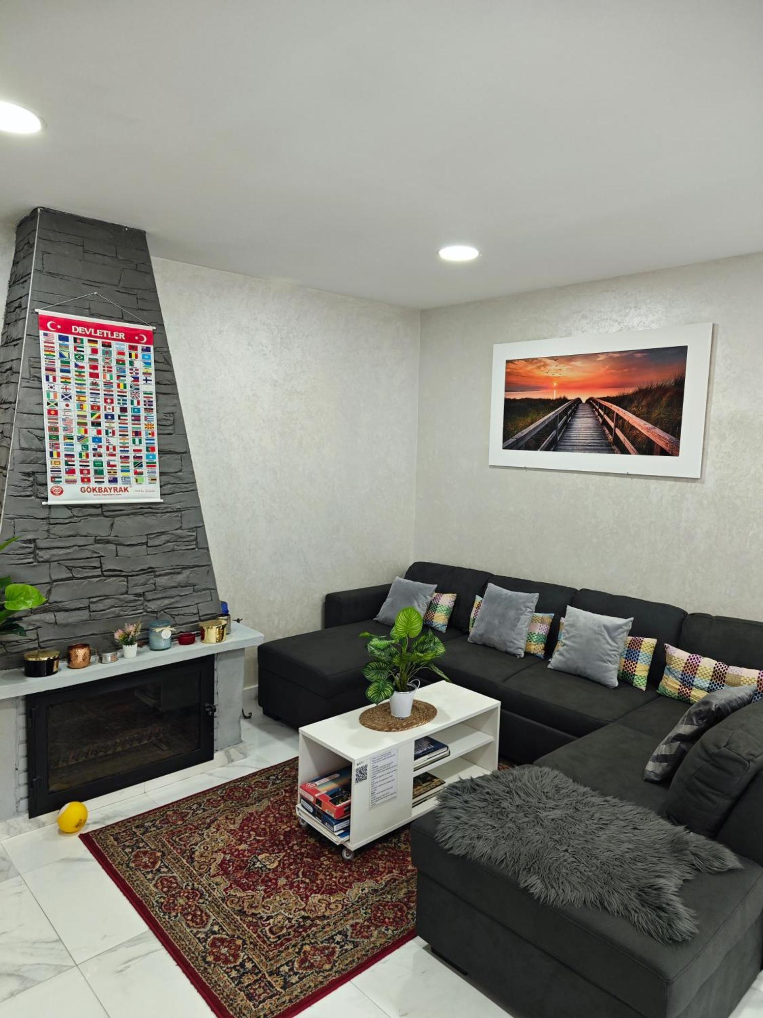 Relax House Barcelone Villa Sant Esteve Sesrovires Exterior photo